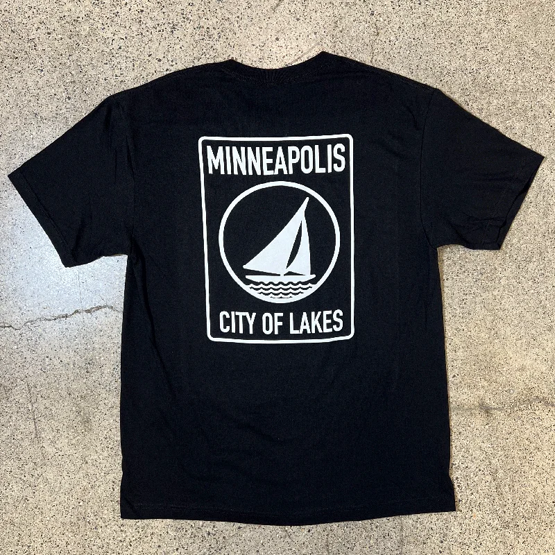 FAMILIA CITY OF LAKES TEE