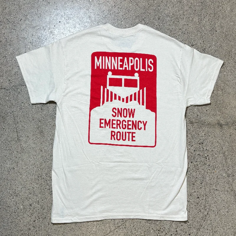 FAMILIA SNOW EMERGENCY TEE