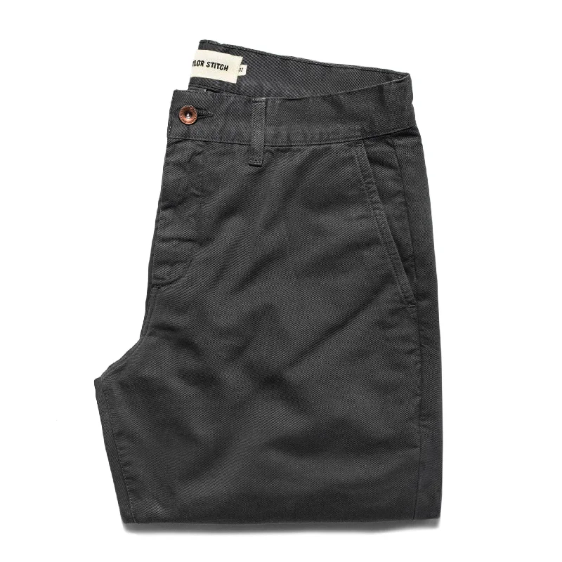 The Slim Chino in Organic Charcoal