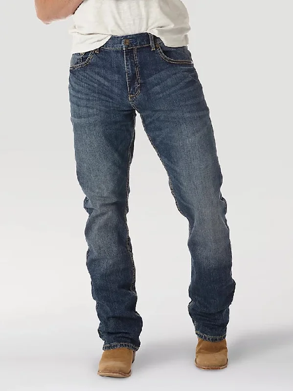 Wrangler® Retro® Men's Slim Fit Bootcut Jean